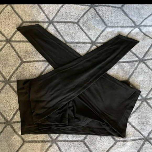 SHEIN tie wrap top - Picture 3 of 3